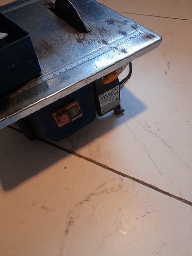 Wet tile cutter 600w excellent cond