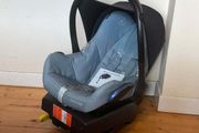 Maxi-Cosi Baby Car Seat + EasyFix ISOFIX Base | Great Condition