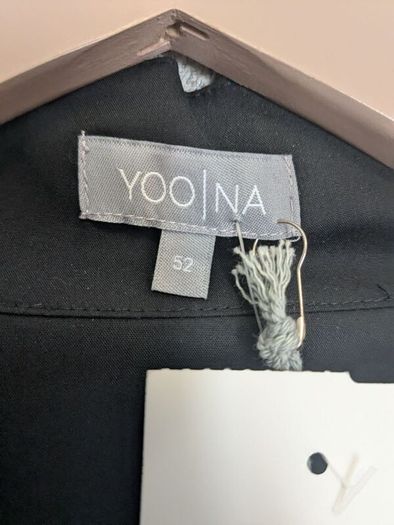 YOONA black back bow dress size 20