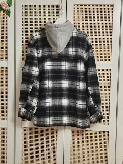 Checkered jacket Divided S New