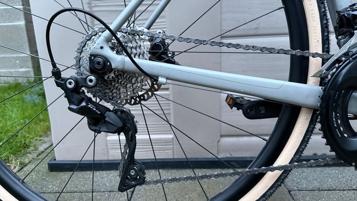 Giant Contend AR, Shimano 105 R7000 hydraulics, M/L