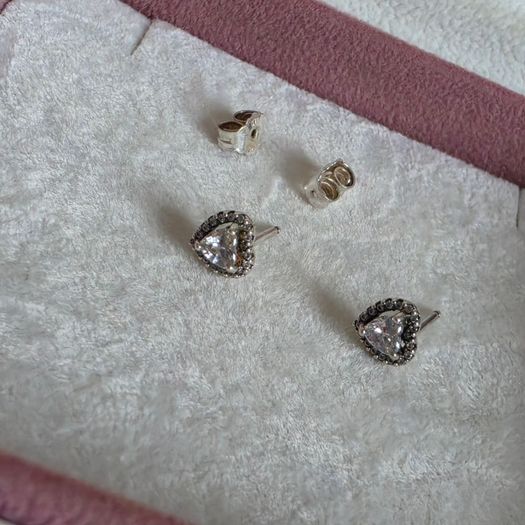 Pandora elevated heart stud earrings very good condition