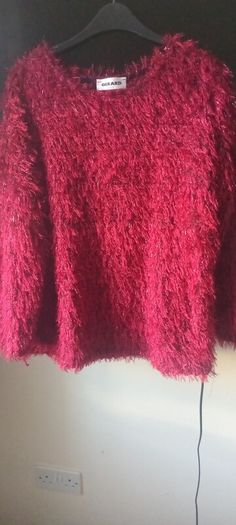 Beautiful Gerard Red soft jumper