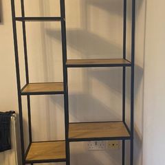 shelving unit