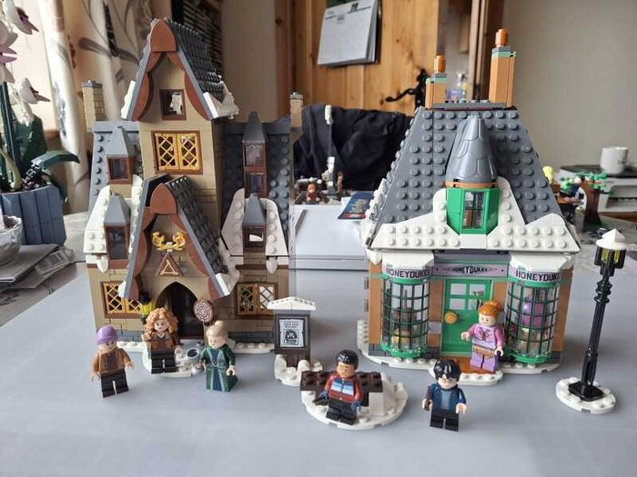 Retired Harry Potter Lego Hogsmeade Village Visit #76388