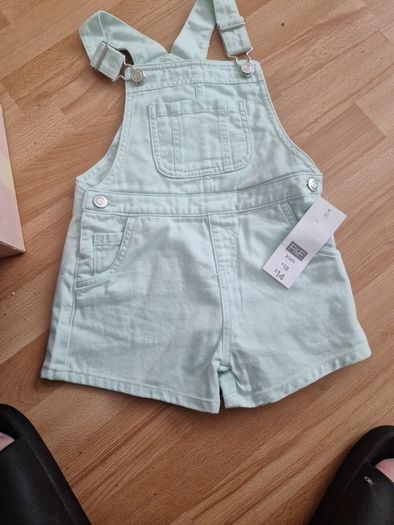 Shorts Dungree Style/Size: 5/6 and 8/9 yrs