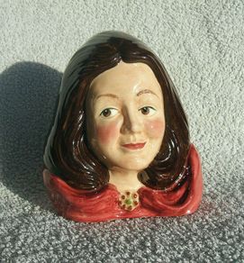MAID MARIAN (Sylvac, Staffordshire) - a Sherwood Forest character jug (1970's). Excellent condition.