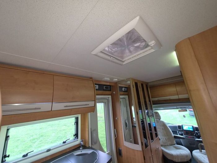 Camper
