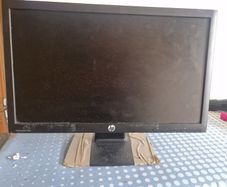 HP ProDisplay P201 20-inch LED Backlit Monitor