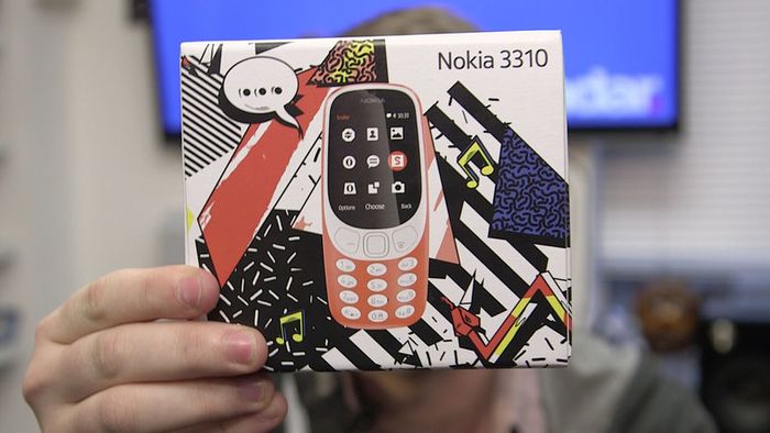 Nokia 3310 3G Unlocked Dual SIM Phone Bluetooth Flashlight.