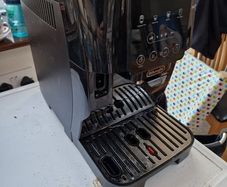De'Longhi Magnifica Coffee Machine