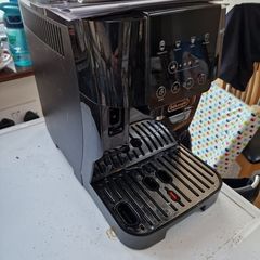 De'Longhi Magnifica Coffee Machine