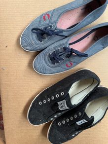 2 Pairs Flats