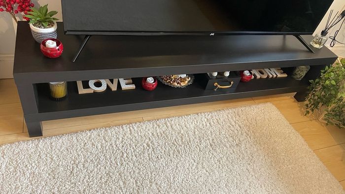 Move Sale Cream Rug 160x230cm JVC Smart TV & TV Bench