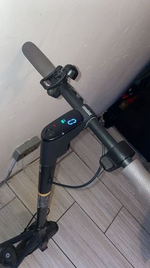 Ninebot F25E e-scooter
