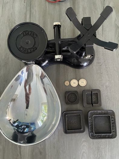Vintage Victor England Black Cast Iron Scales With Chrome Scoops & Metric Weights