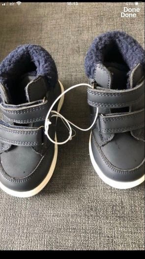 Boys new boots size 4