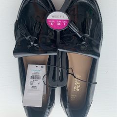 BRAND NEW Black Patent Loafers / Shoes: Size 5