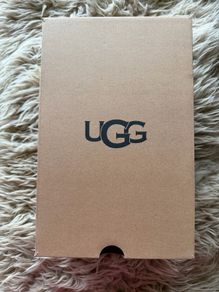 ugg box