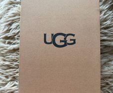 ugg box