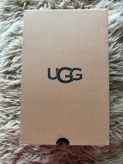 ugg box