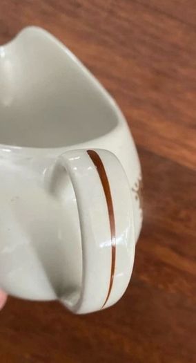 Vintage Woods And Sons Bayeux Pattern Side Plates & Gravy Boat
