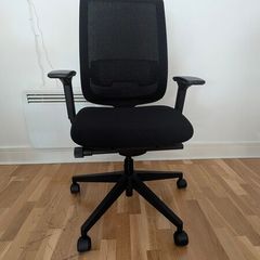 Reply ergonomic office chair from steelcase