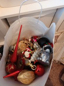 100 christmas decorations
