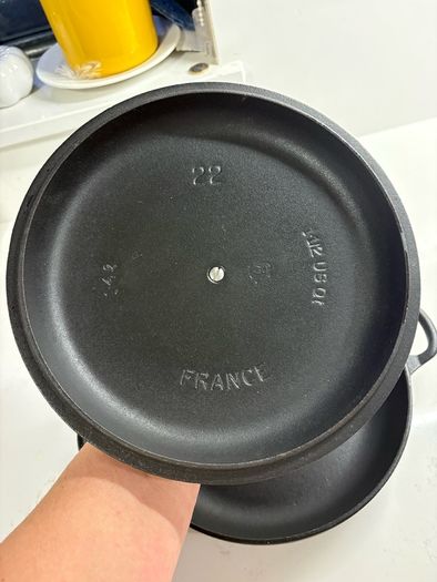 le creuset shallow casserole braiser
