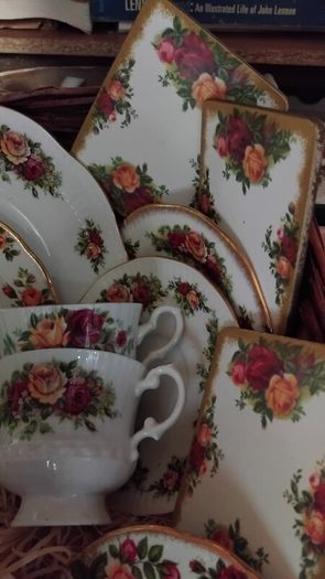 21piece Vintage Tea Set