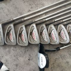 Tommy Armour Golf irons. Right handed clubs.