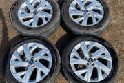 2022 Volkswagen Tiguan Alloys Wheels Breaking For Parts