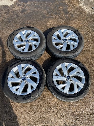 2022 Volkswagen Tiguan Alloys Wheels Breaking For Parts