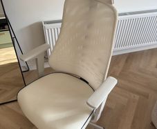 gaming/office white chair