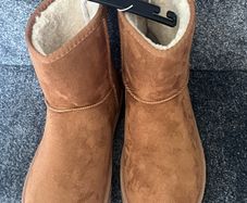 Ladies boots size 7