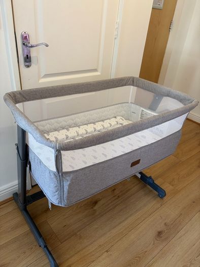 Baby bedside