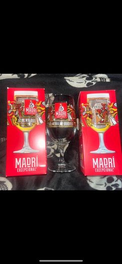 Madri beer Pint Glasses
