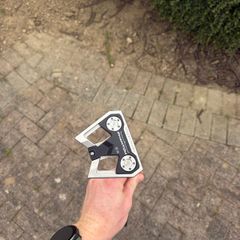Scotty cameron phantom 9.5