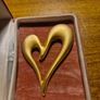 Vintage Golden Large Heart Broich Image 2