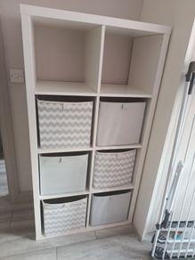 Storage unit with boxes