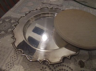 Walker & Hall Silver Plated Bread/ Cheese Server