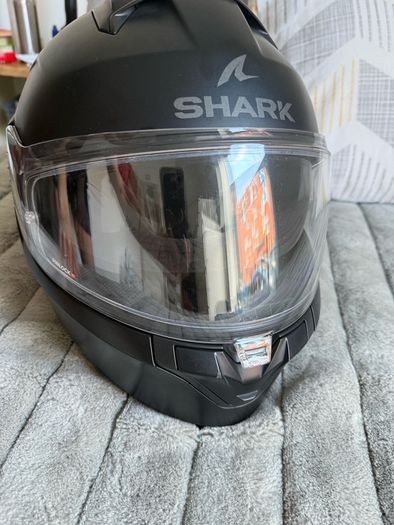 Shark Helmet with pin lock