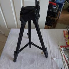Camera Tripod with multiple extensions for increasing height and in excellent condition