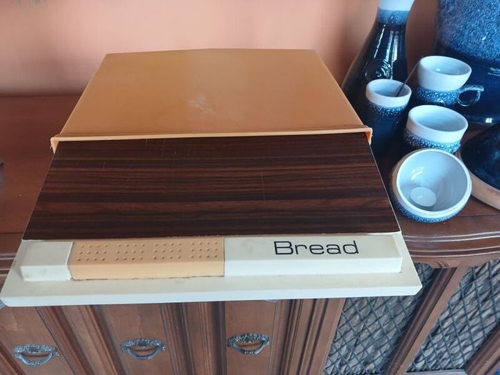 Retro Bread bin