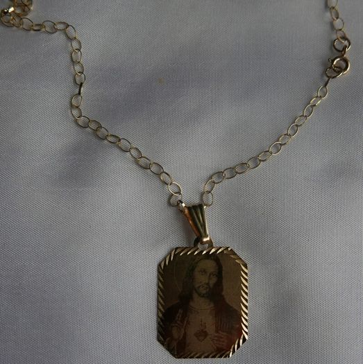 Vintage 9ct Yellow Gold 10Ct 417 Pendant and 9Ct 375 Necklace Sacred Heart Jesus Christ Pendant Necklace, Catholic Jewelry Gift, Religious Gift 4.4g