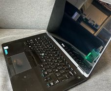 Dell Latitude E7470 12gb ram 266gb ssd i7 vpro