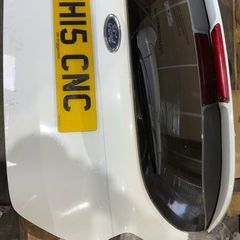 Ford focus bootlid