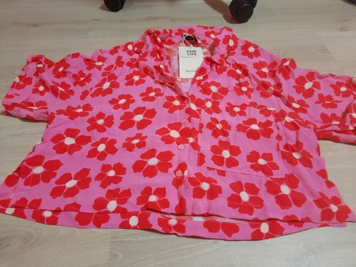 brand new girls top size XS