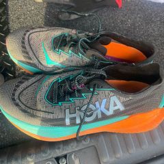 Hoka Mach x 2