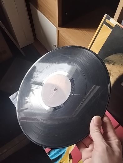 Bit of vinyl+more